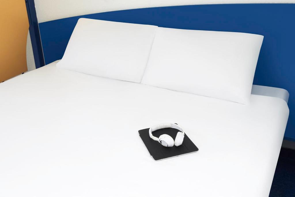 Ibis Budget London Bromley Town Centre Exterior photo